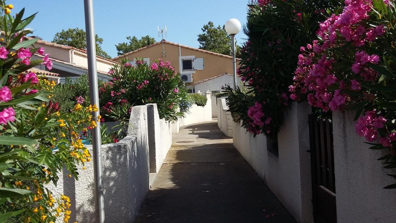 Les Amandines Villa แอกด์ ภายนอก รูปภาพ